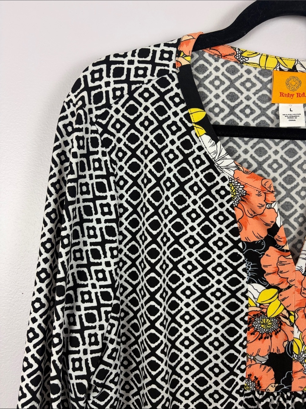 Ruby Rd. Mixed Print Blouse Floral Geometric Top Size Large - Picture 5 of 11